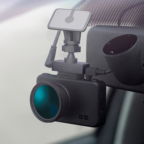 Видеорегистратор без базы камер iBOX RoadScan SE WiFi GPS Dual